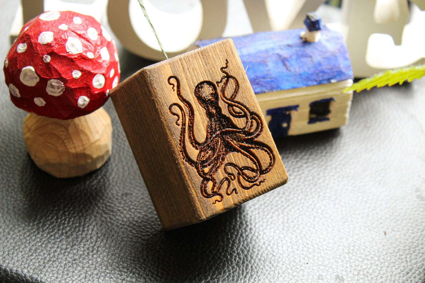 Octopus Light Pull image 3