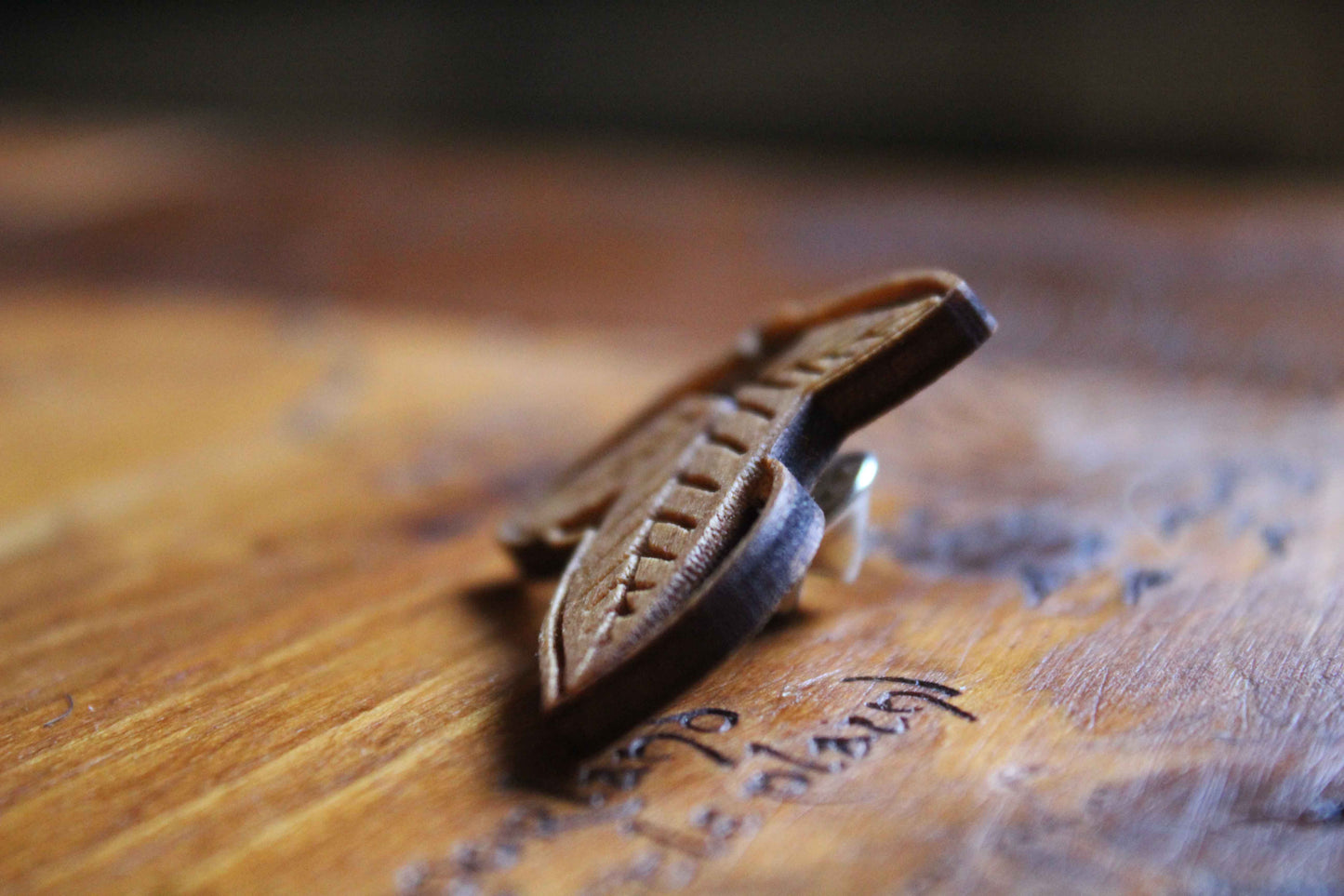 Lorien Leaf Pin image 4