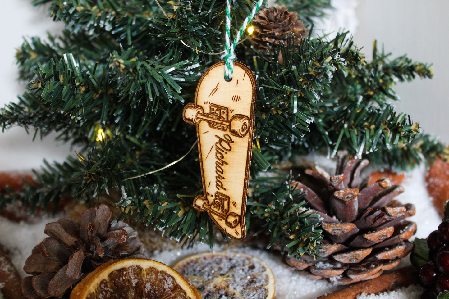 Skateboard Bauble image 3