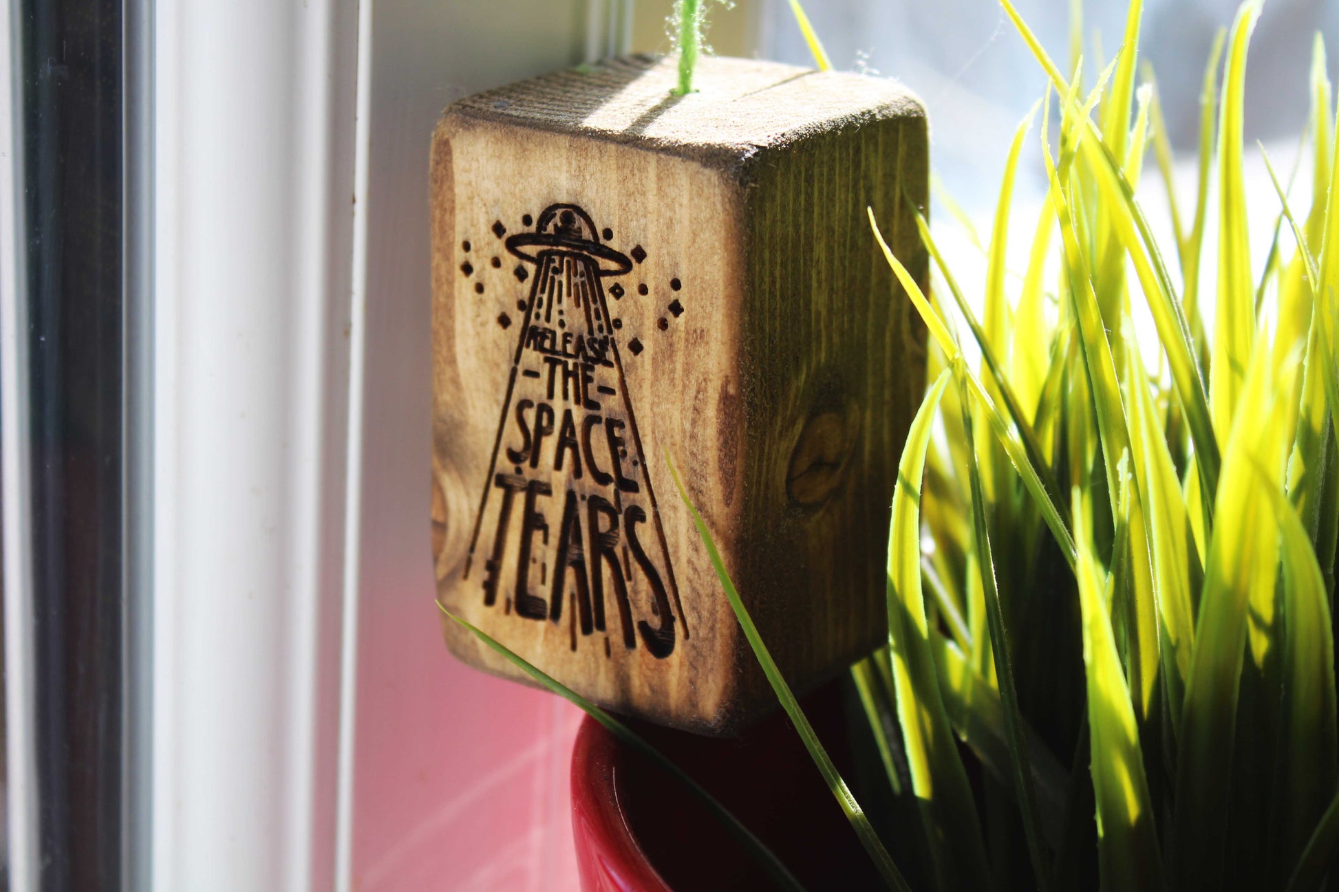 Release The Space Tears Light Pull image 0