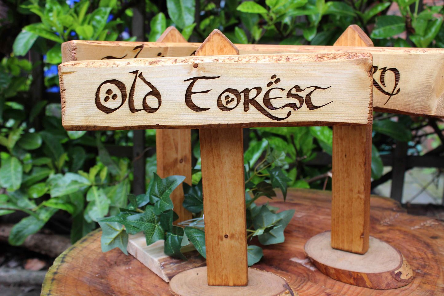 Lord of the Rings Table Sign image 6
