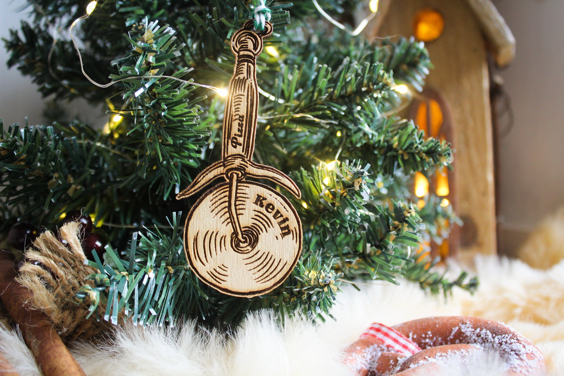 Pizza Cutter Bauble image 2