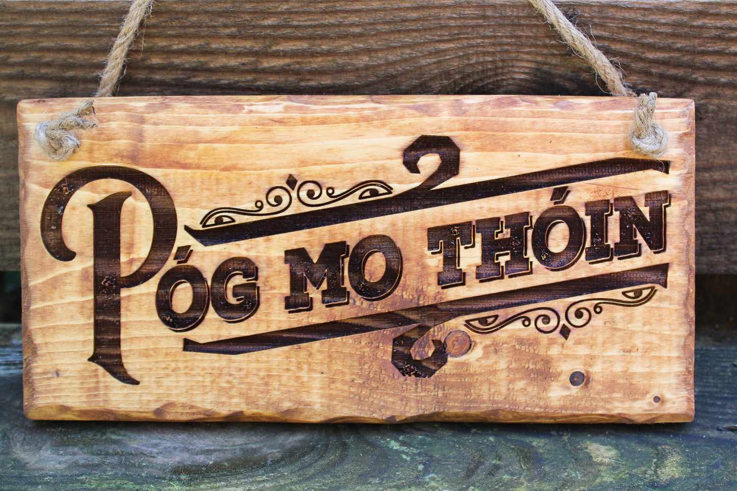 Póg Mo Thóin Sign image 7