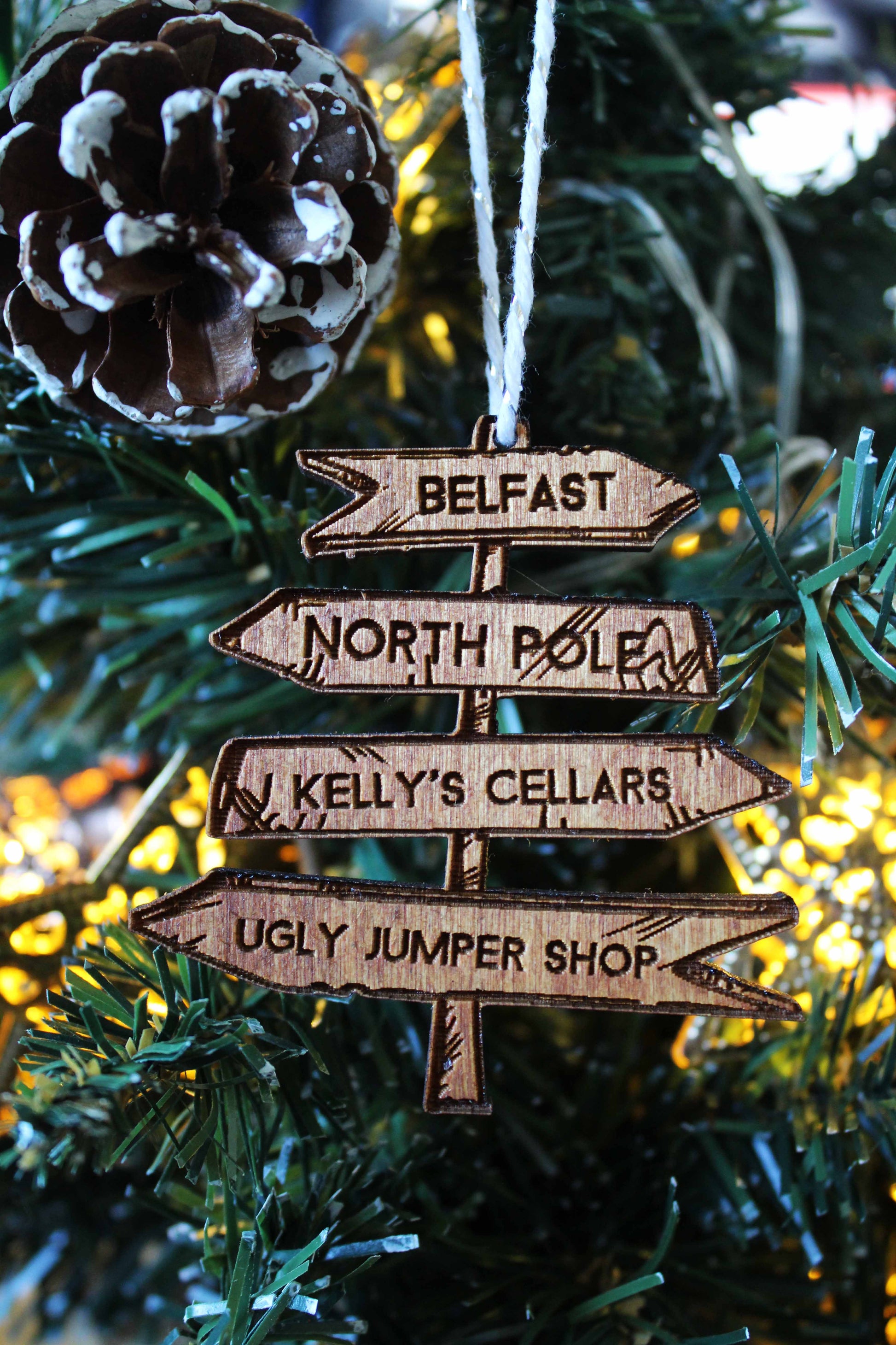 Belfast Signpost Bauble image 0