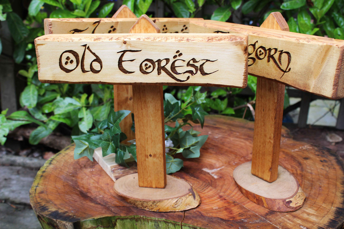 Lord of the Rings Table Sign image 4