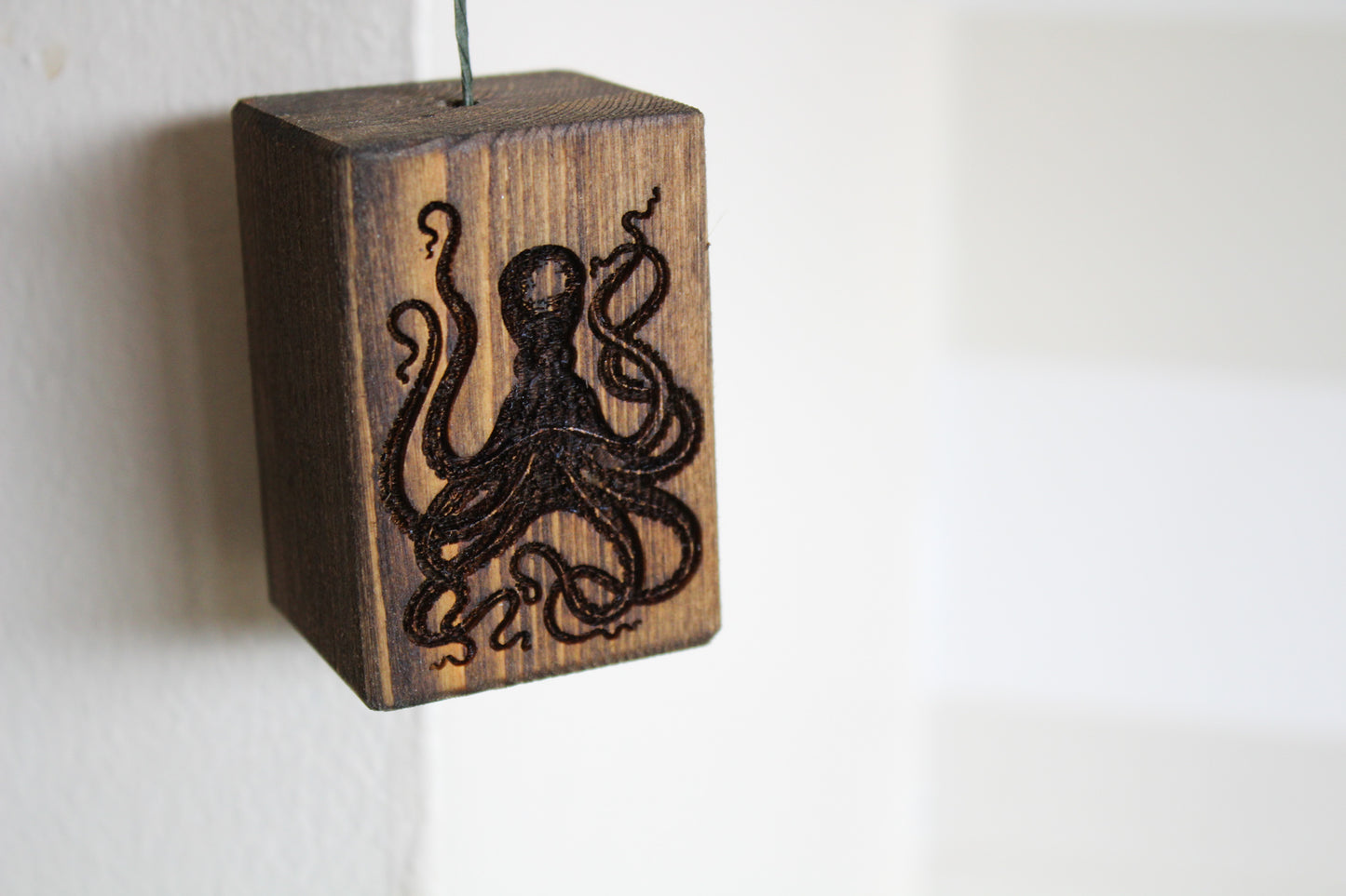 Octopus Light Pull image 1