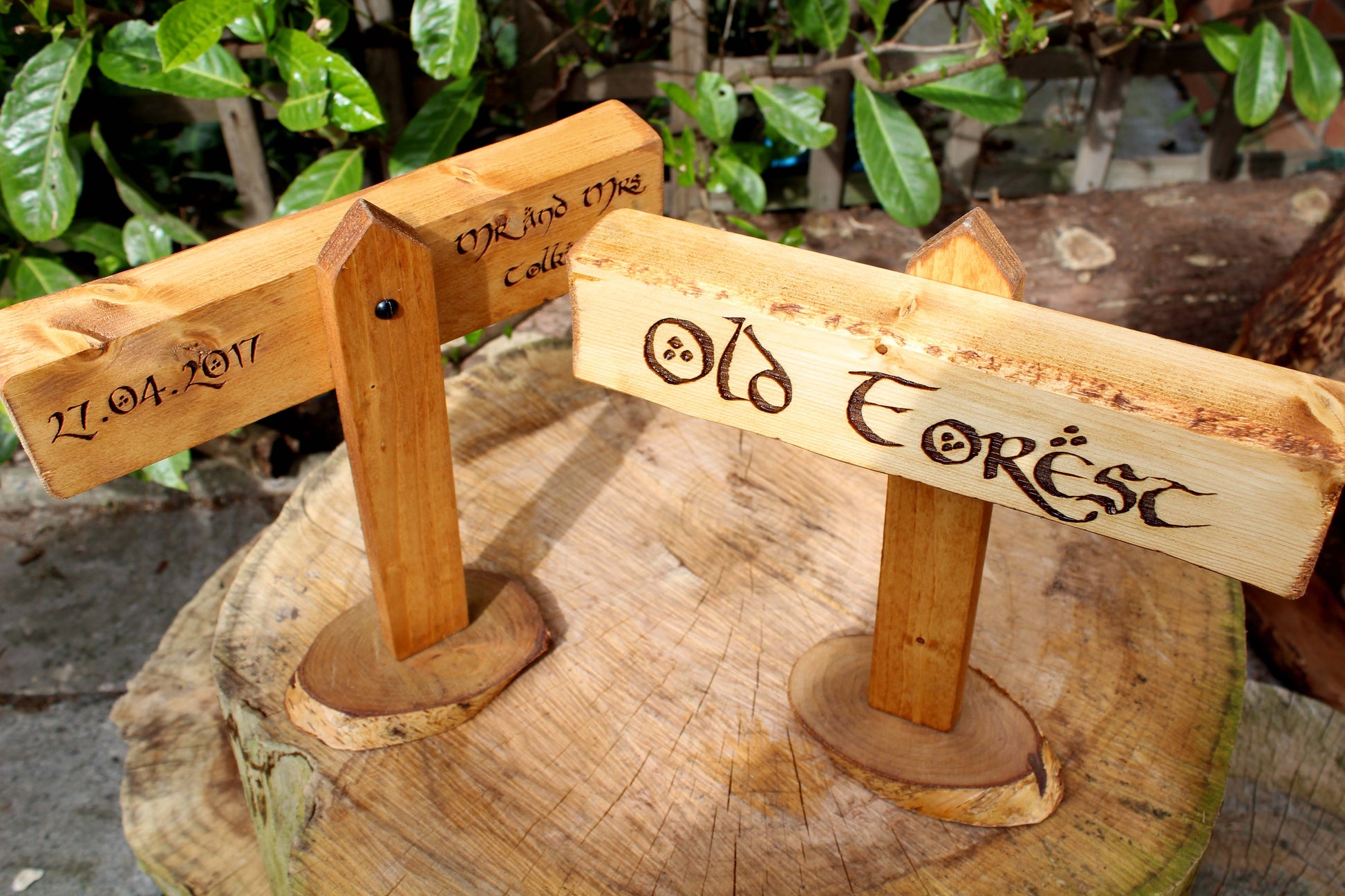 Lord of the Rings Table Sign image 11