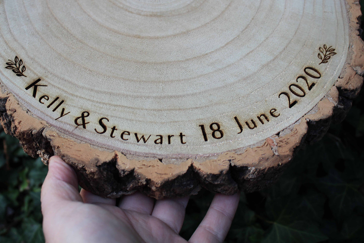 Leaf Log Slice Cake Display image 5