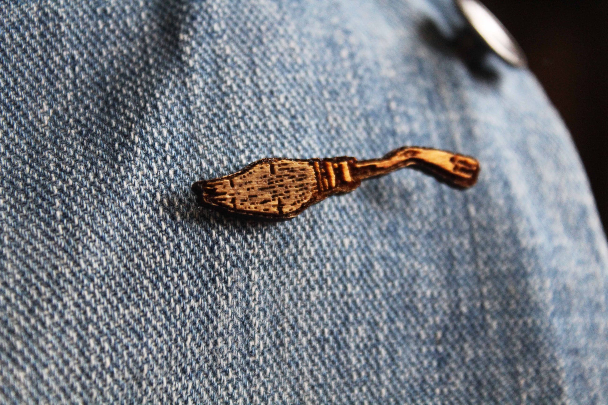 Broomstick Pin image 0