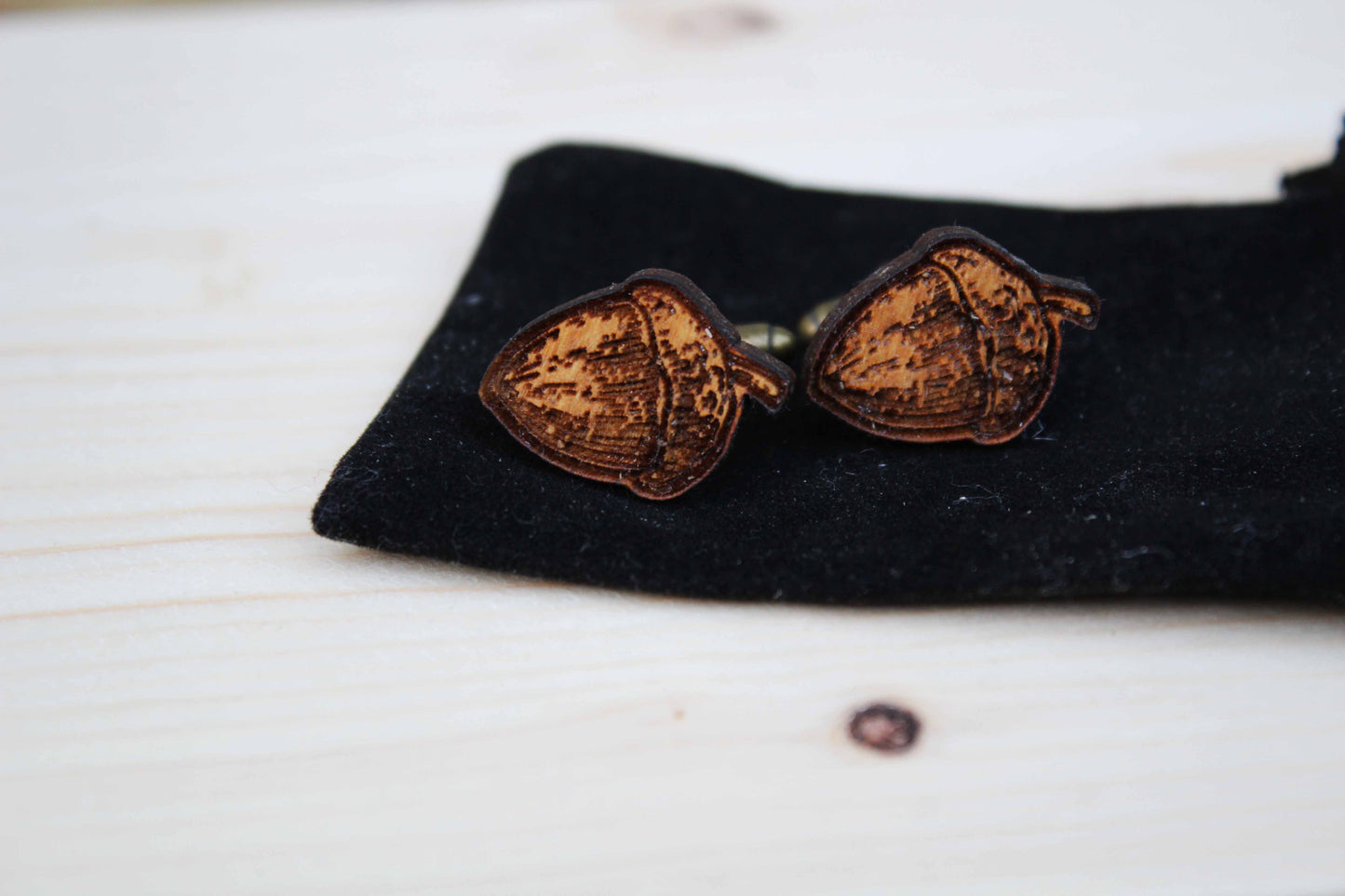 Acorn Cufflinks image 2