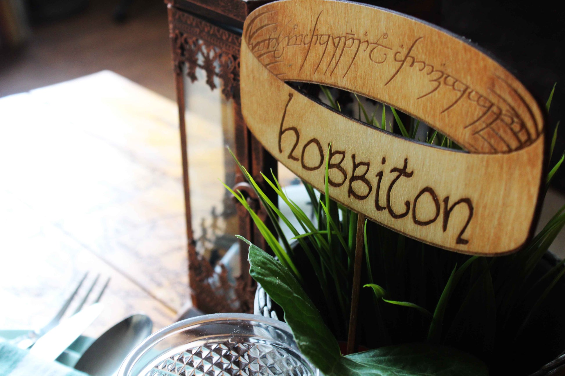 One Ring Table Sign image 4
