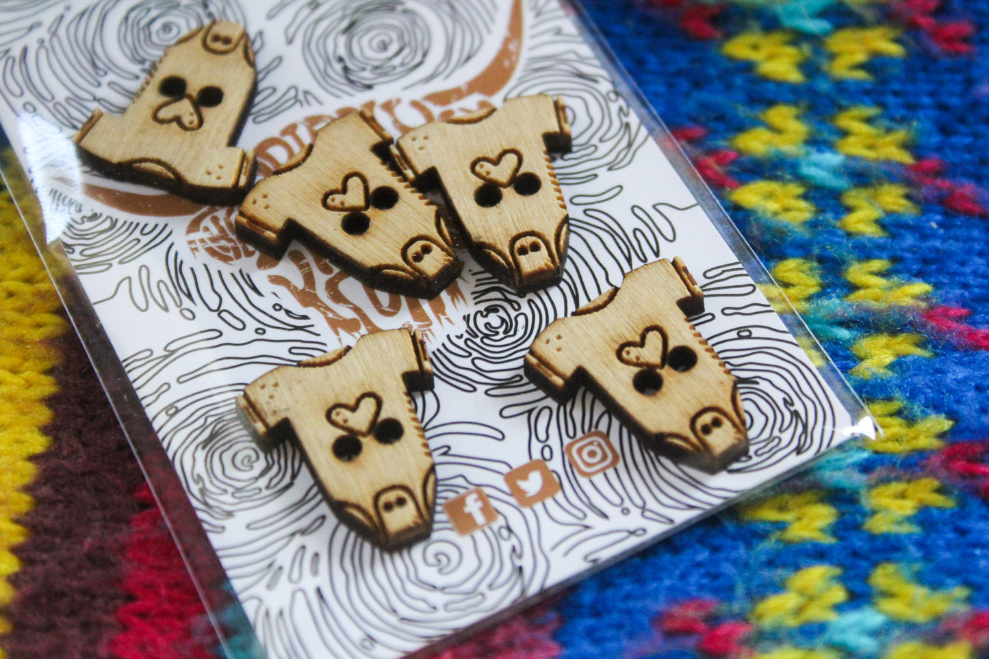 Small Babygrow Wooden Buttons image 1