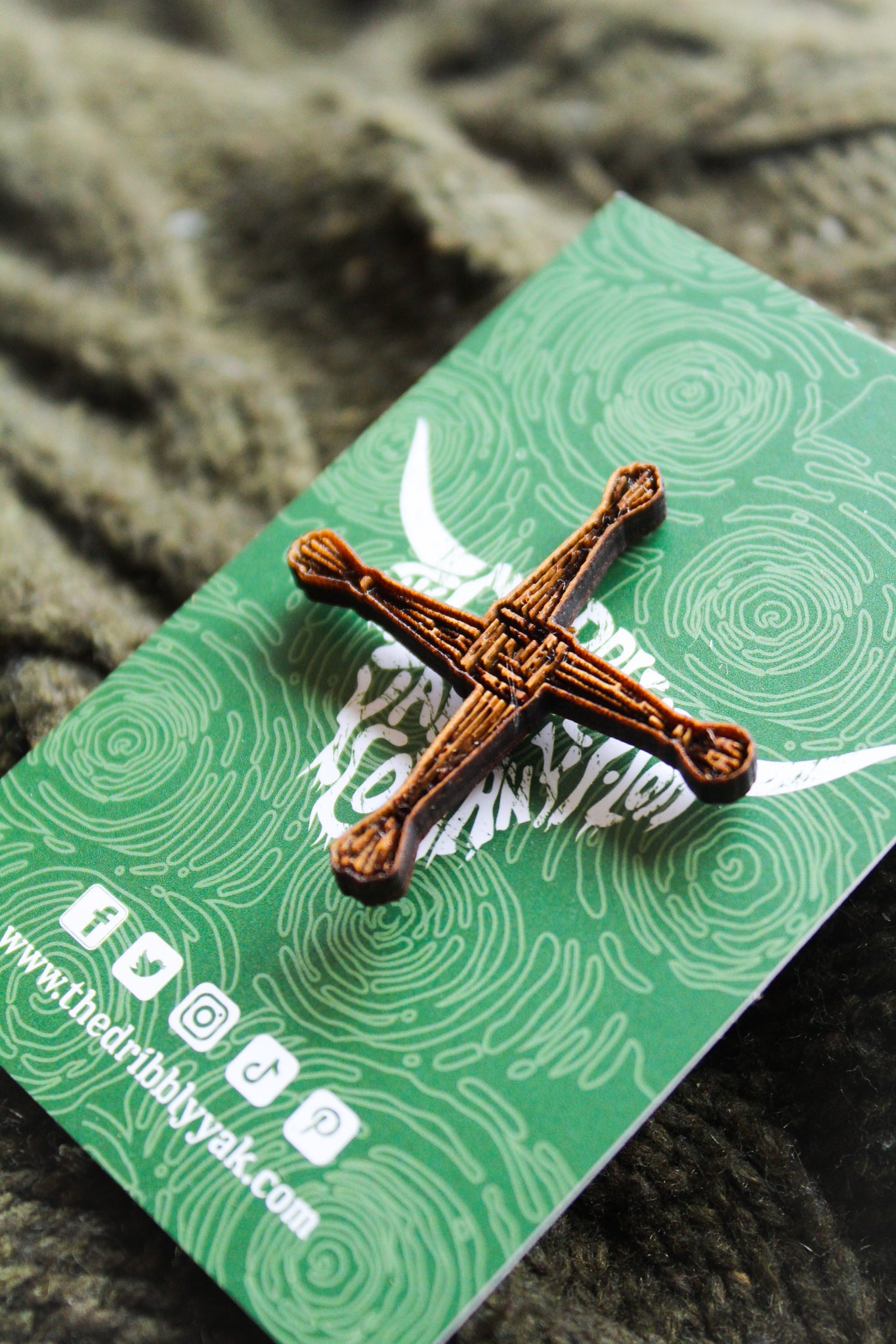 St Brigid's Cross Pin image 3