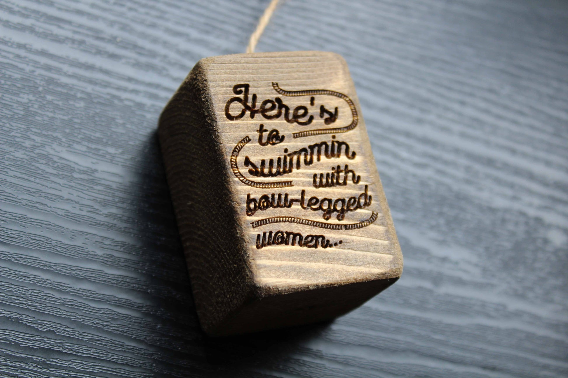 Jaws Light Pull image 1