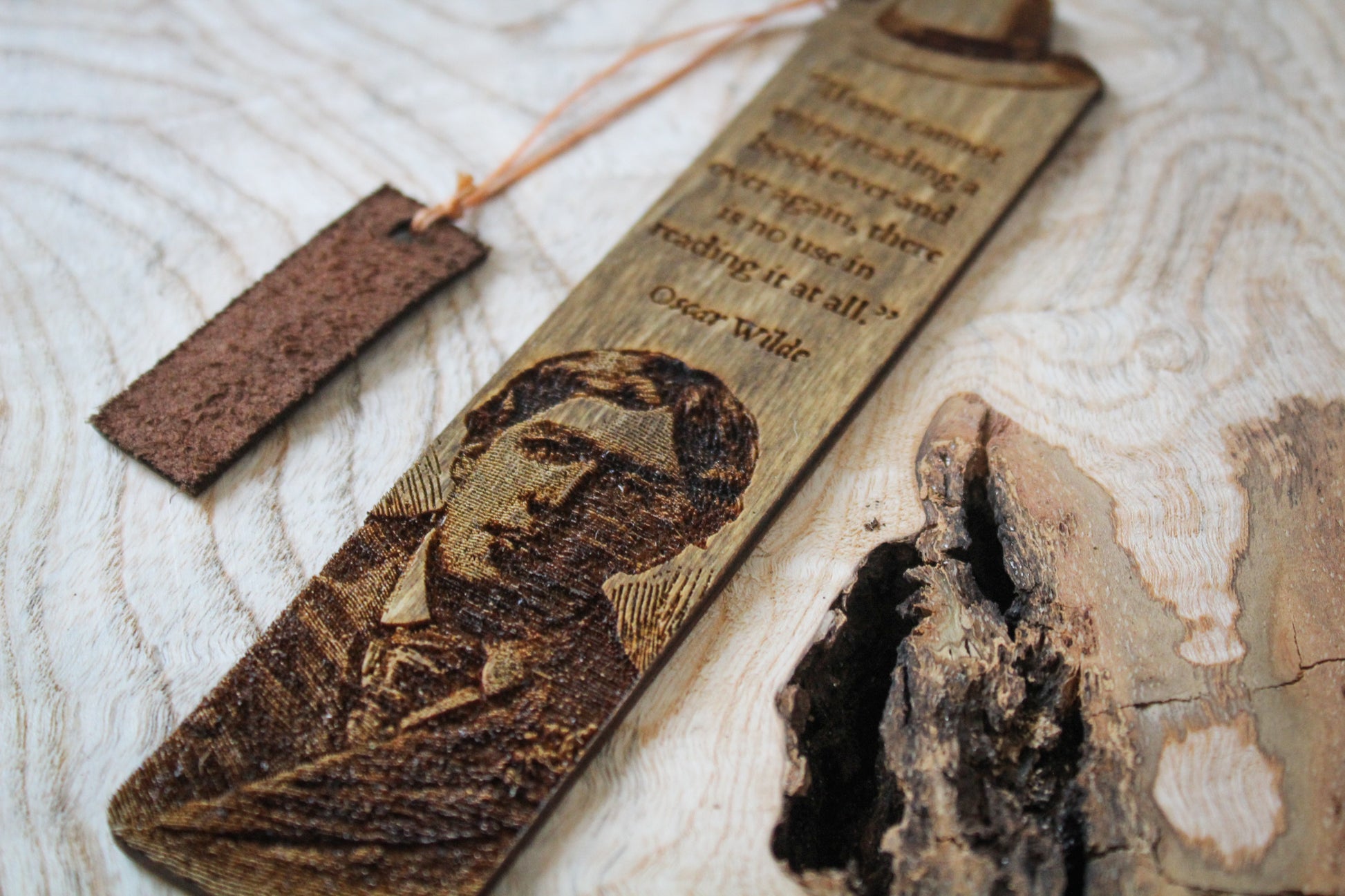 Oscar Wilde Bookmark image 3