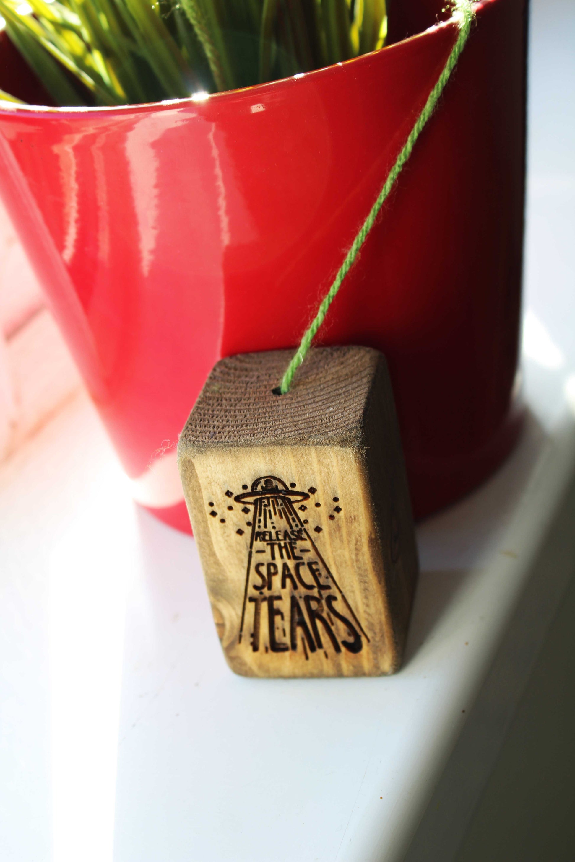 Release The Space Tears Light Pull image 1